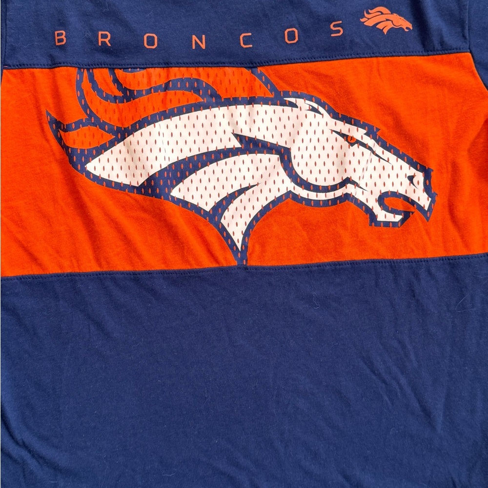 Women’s Denver Broncos NFL Team Apparel Navy and Orange T-Shirt - Picture 2 of 4